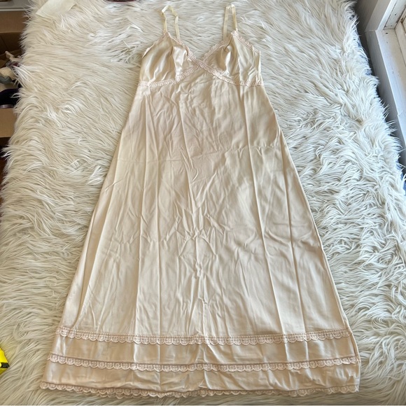 Sears Other - Vintage Sears Full Slip Dress Womens 34 Nylon Coquette Tiered Lace 80s Beige